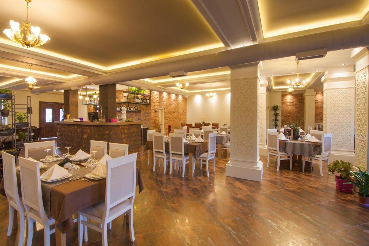 קורצ'ה Casta Diva Hotel מראה חיצוני תמונה