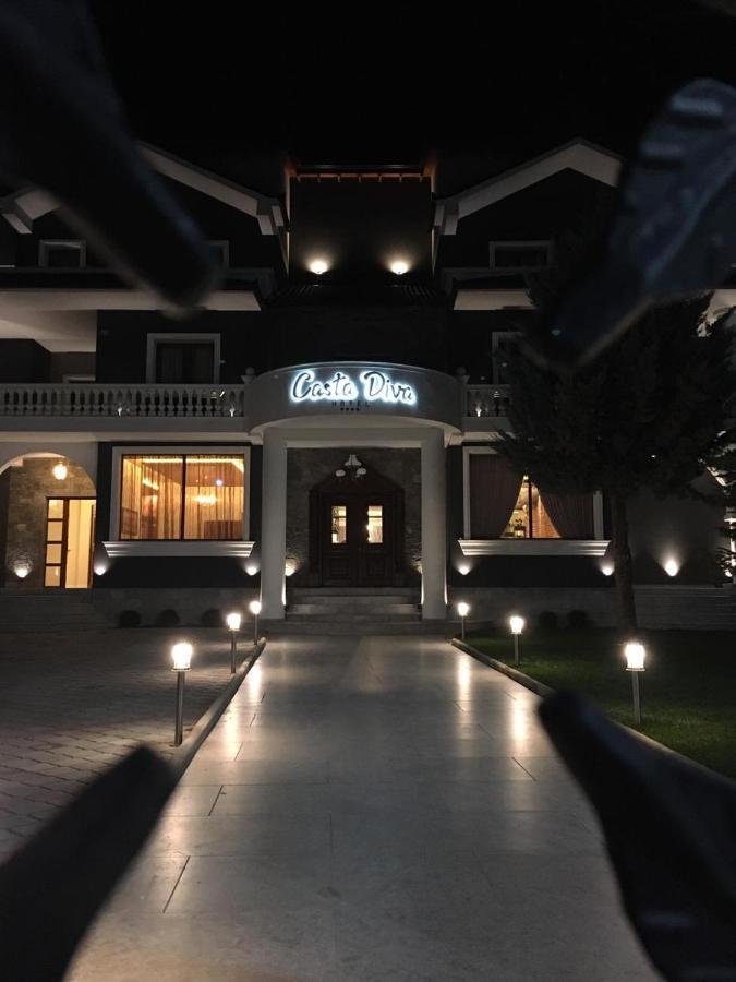 קורצ'ה Casta Diva Hotel מראה חיצוני תמונה